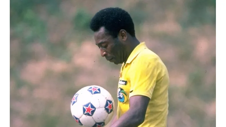 Revista francesa revela quantas ‘Bola de Ouro’ Pelé teria ganhando