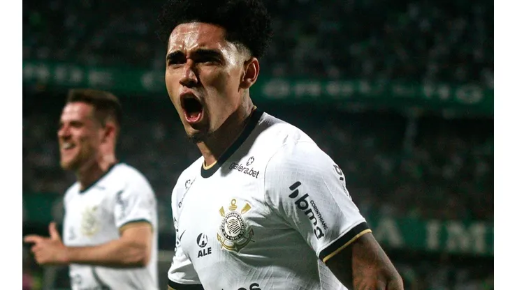 Du Queiroz está de saída do Corinthians - Foto: Gabriel Machado/AGIF