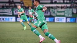 Coritiba e Chapecoense se encaram na 18ª rodada da Série B.