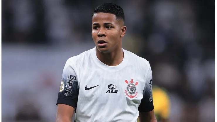 Novo cenário facilita saída de Wesley