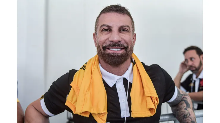 RJ - RIO DE JANEIRO - 11/11/2023 - VASCO, ELEICAO PARA PRESIDENTE - Pedrinho, candidato da chapa Sempre Vasco, durante a eleicao a qual elege o Presidente do Vasco da Gama para o Trienio 2024 a 2026, realizada na Sede do Calabouco, centro do Rio de janeiro. Foto: Thiago Ribeiro/AGIF