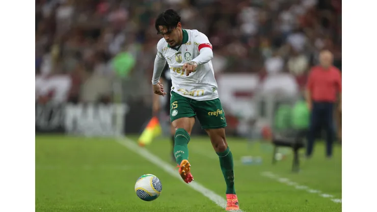 Palmeiras e Vitória duelam na 20ª rodada da Série A.