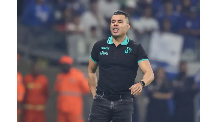 Jair Ventura questionou VAR de Cruzeiro x Juventude