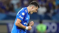 Dinenno, jogador do Cruzeiro, comemora seu gol durante partida contra o Juventude no estádio Mineirão pelo Brasileirão Série A 2024. Foto: Gilson Lobo/AGIF