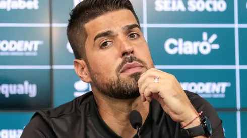 Foto: Robson Mafra/AGIF - António Oliveira está no Coritiba desde o começo da temporada