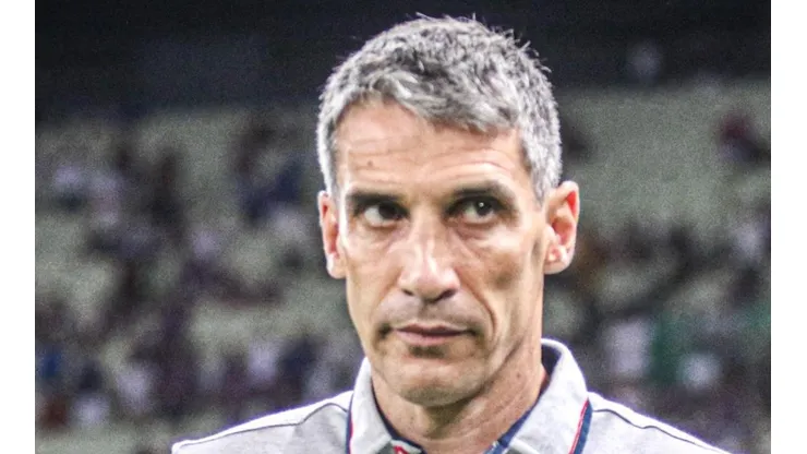 Vojvoda desabafa após a eliminação na Libertadores e manda recado