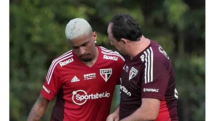 Marcos Paulo e Rogério Ceni - Foto: Rubens Chiri/São Paulo FC