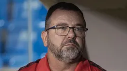 Foto: Lucas Emanuel/AGIF - Enderson reclama da arbitragem