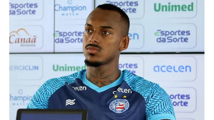 Raul Gustavo tem problema na Bahia e Corinthians ‘mete a colher’ na situação
