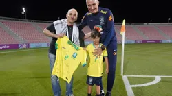 Foto: Leandro Lopes/CBF | Tite conhece torcedor que ajudou seu neto Lucca