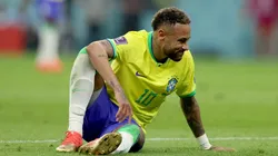 Lars Baron/Getty Images. Neymar tem lesão no tornozelo confirmada