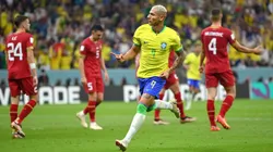 Justin Setterfield/Getty Images - Richarlison comemora gol contra a Sérvia no Qatar 2022