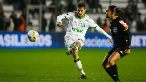 Foto: Luiz Erbes/AGIF - Danilo Avelar tem futuro indefinido no América-MG