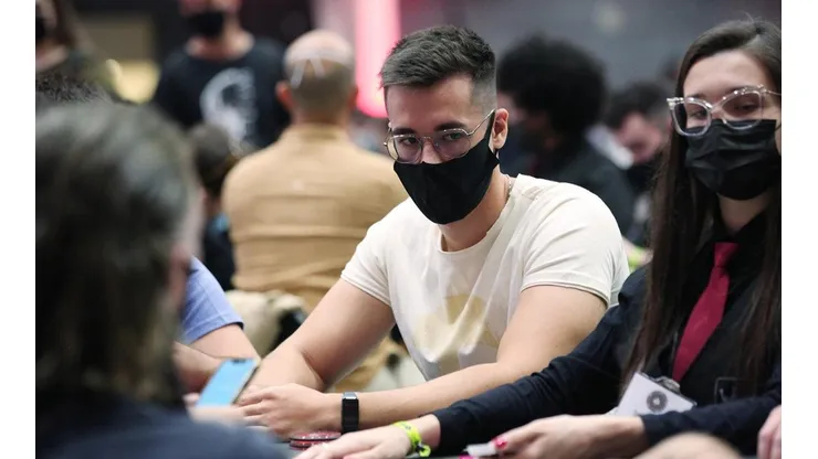 Dalton Hobold forrou pesado no poker online (Foto: Luis Bertazini/BSOP)