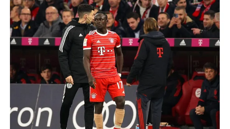 Adam Pretty/Getty Images/ "O futebol é cruel..."; Torcedores se manifestam na web após lesão de Sadio Mané.