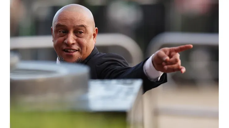 Ian MacNicol/Getty Images. Roberto Carlos deixa seu 'pitaco' sobre nome indispensável na Seleção