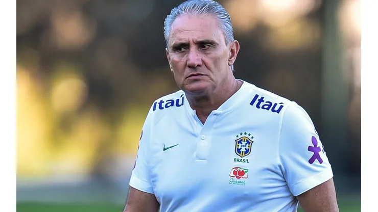 Pedro Vilela/Getty Images. Tite tem 'dor de cabeça' perto do início da Copa do Mundo