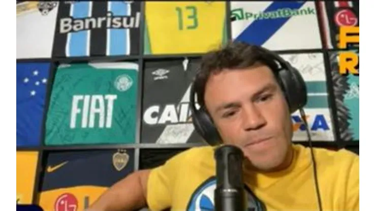 Kleber Gladiador perde a paciência e se revolta com atitude de Vítor Pereira