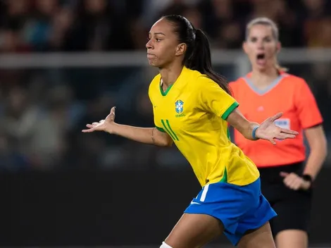 Decisiva com a Seleção, Adriana traça objetivo até a Copa do Mundo Feminina