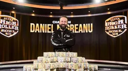 Daniel Negreanu recebeu um grande prêmio no poker (Foto: Divulgação/PokerGO)