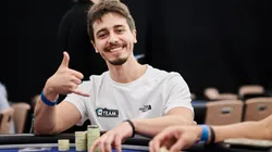 Felipe Ketzer arrumou a maior premiação da carreira dele (Foto: Manuel Kovsca/PokerStars)