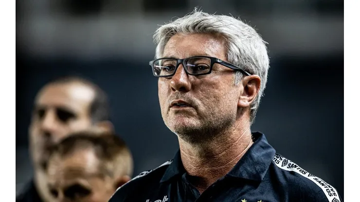 Foto: Raul Baretta / Santos FC - Odair Hellmann tem futuro exposto