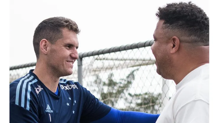 Foto: (Gustavo Aleixo/Cruzeiro) - Ronaldo saiu em defesa de Rafael Cabral no Cruzeiro
