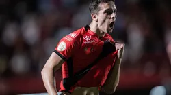 Foto: Heber Gomes/AGIF - Shaylon 'ganhou' concorrente no ataque do Atlético-GO