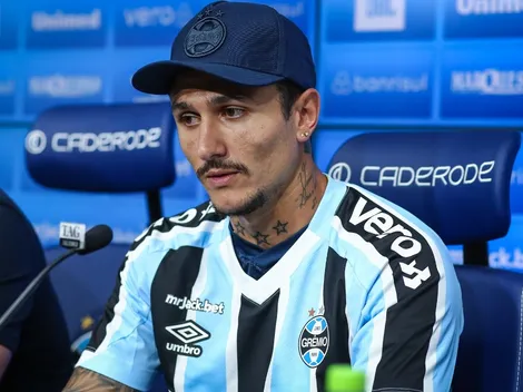 OUVIU? Vina manda 'indireta' para Renato ao vivo no Grêmio