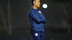 Pedro Caixinha tinha salário baixo no Bragantino