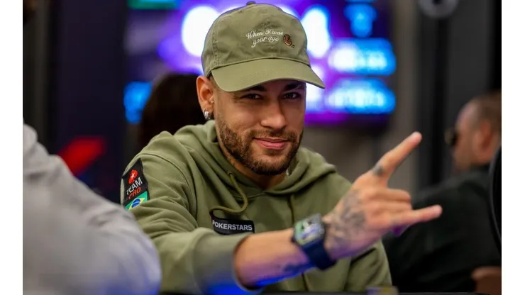 Neymar em torneio de poker em Paris (Foto: Divulgação/PokerStars)