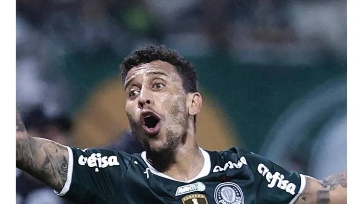 Marcos Rocha com a camisa do Palmeiras - Foto: Ettore Chiereguini/AGIF