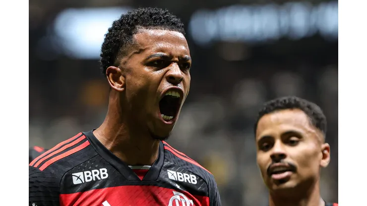 Carlinhos em partida do Campeonato Brasileiro 2024