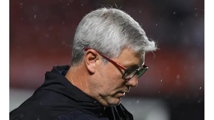 Foto: Marcello Zambrana/AGIF - Odair é criticado pela torcida do Peixe