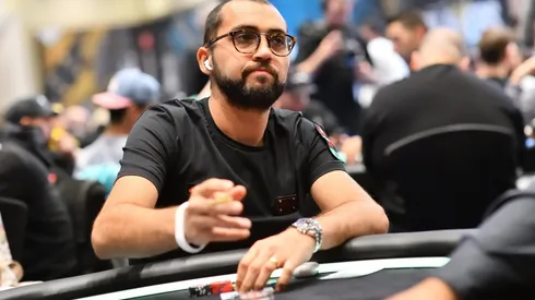 Rafael Moraes vai ajudar quem deseja engatar no poker presencial (Foto: Tomas Stacha/PokerStars)