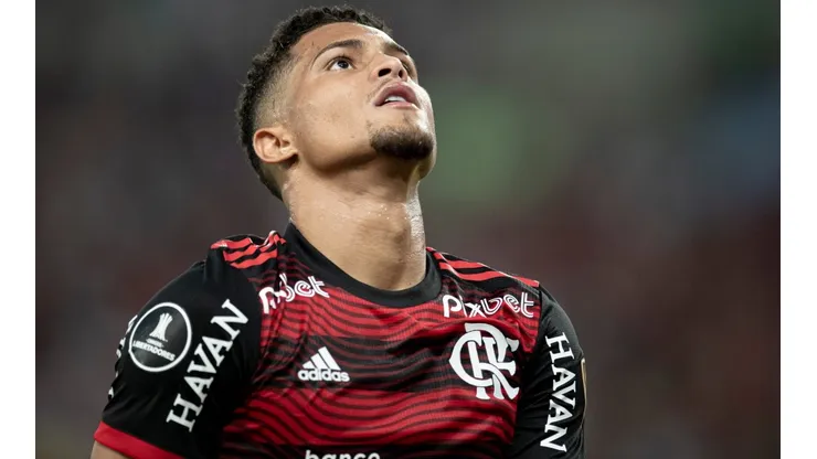 Foto: Jorge Rodrigues/AGIF - Volante completou 22 anos no fim de semana e não recebeu menção alguma do Flamengo