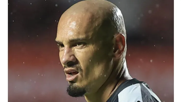 Agif/Marcello Zambrana - Maicon ganha reforço na defesa
