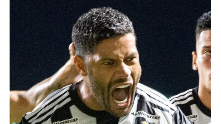 Agif/Fernando Moreno - Hulk se enfurece com o árbitro