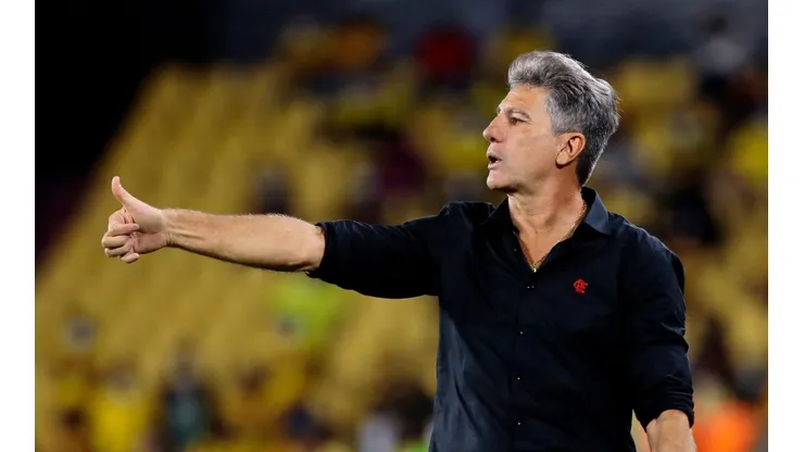 Foto: (Franklin Jacome/Getty Images) - Renato Gaúcho, do Grêmio, quer levar um dos zagueiros do Flamengo