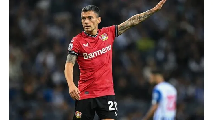 Foto: Octavio Passos/Getty Images - Aránguiz defendeu o Inter entre 2014 e 2015