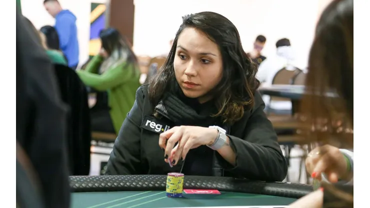 Fernanda Lopes revelou conselhos excelentes para quem deseja jogar poker profissionalmente (Foto: Rafael Terra/BSOP)