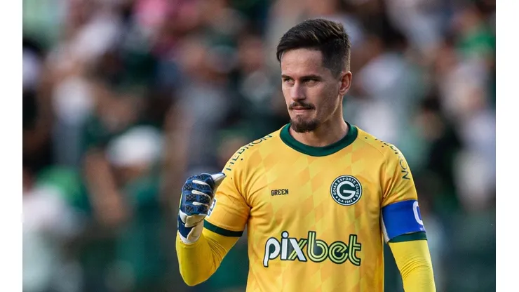 Heber Gomes/AGIF - Tadeu, goleiro do Goiás
