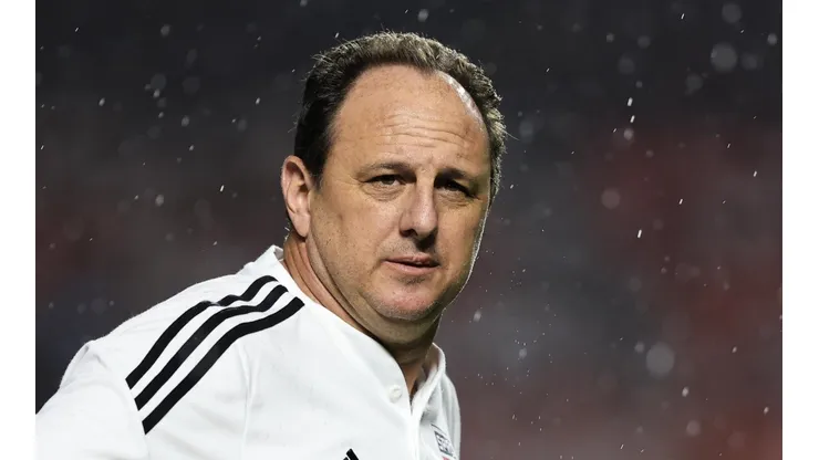 Marcello Zambrana/AGIF/ "Não tem quase trocas..."; Ceni liga 'sinal de alerta' para mais jogadores lesionados no São Paulo.