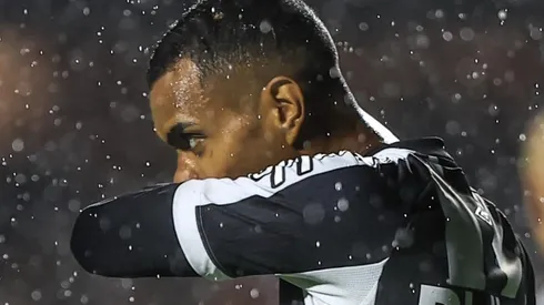 Agif/Marcello Zambrana - Lucas Pires é expulso