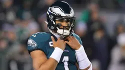 Hurts não estará 100% no Super Bowl