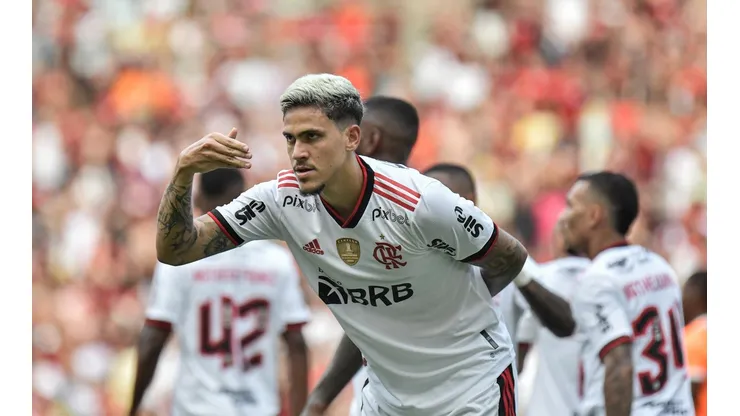 Thiago Ribeiro/AGIF. Pedro iguala marca de CR7