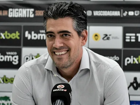 Torcida do Vasco ‘bombardeia’ Paulo Bracks por atacante de 29 anos