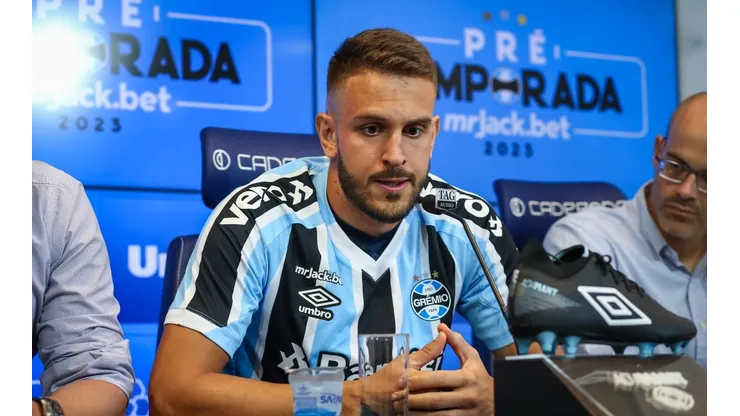 Foto: (Lucas Uebel/Grêmio FBPA) - Bruno Uvini é desfalque certo no Grêmio para os próximos jogos