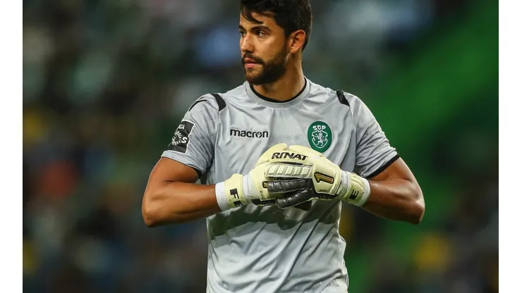 Renan Ribeiro foi descartado pelo Coritiba - Foto: Carlos Rodrigues/Getty Images