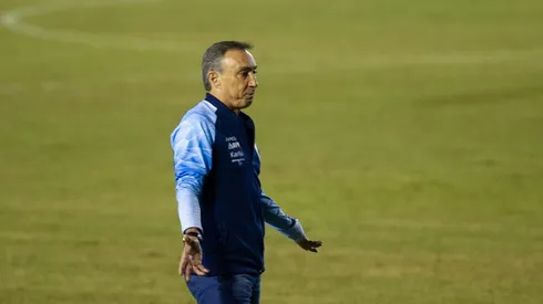 Marcos Zanutto/AGIF - Roberto Fonseca, técnico do CSA